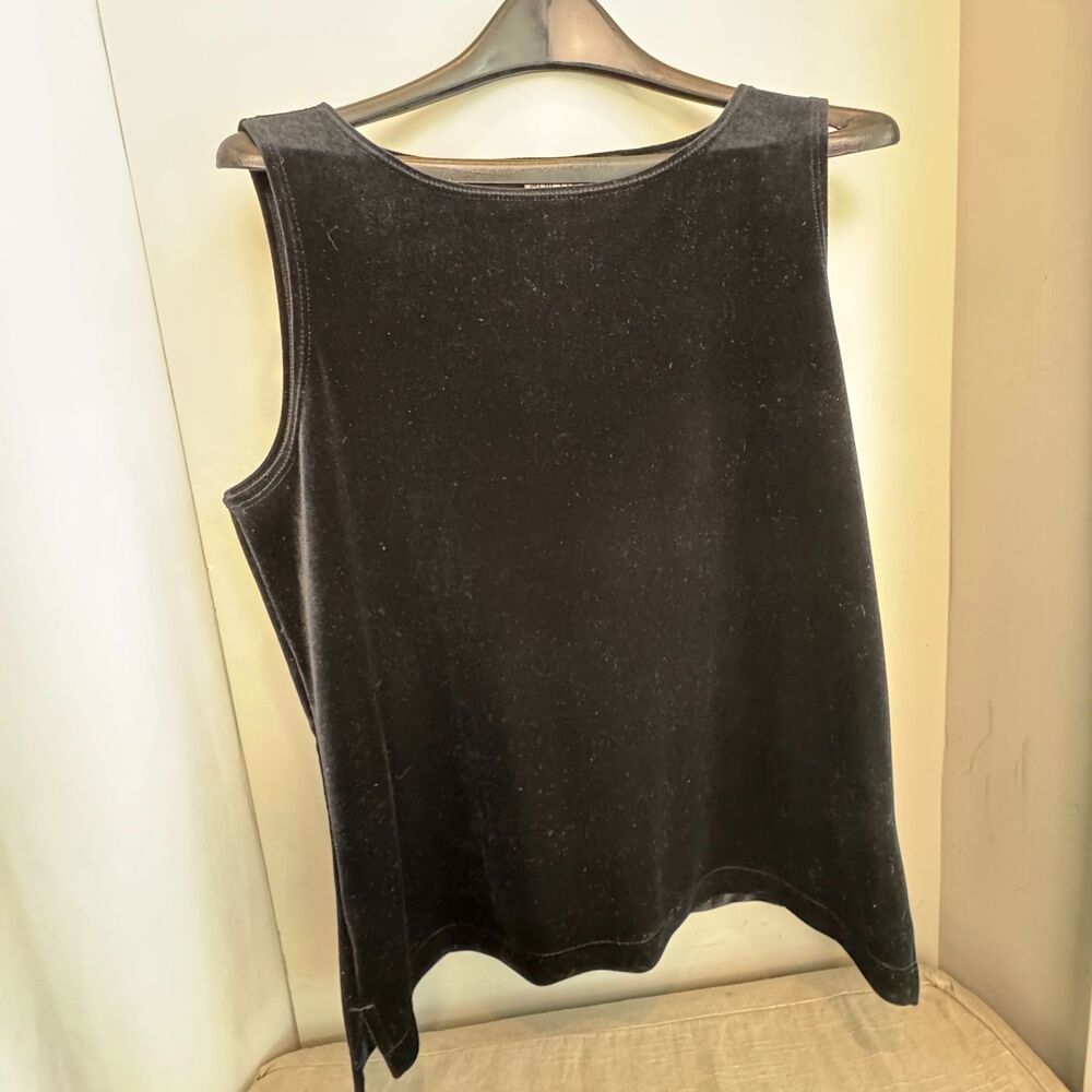 Chico’s Size 2 Black Velveteen Stretch Tank Top Polyester Spandex Style 79984